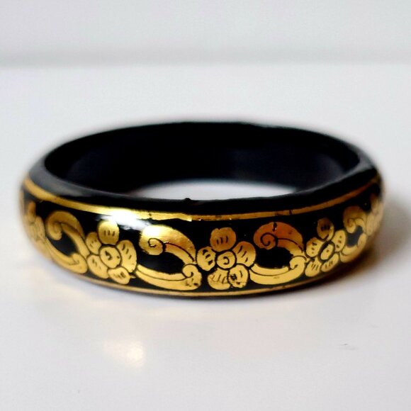 Gold Painted Black Lacquered Bangle Scroll Floral Motifs Folk Art - Picture 1 of 6